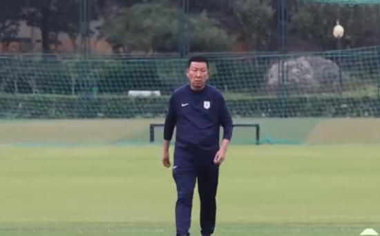 秦少爷，你得硬起来啊。
